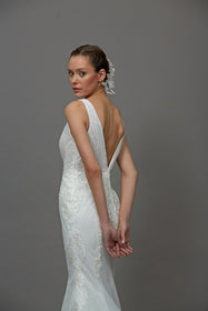 Load image into Gallery viewer, Balık gelinlik modeli kuyruklu gelinlik modeli