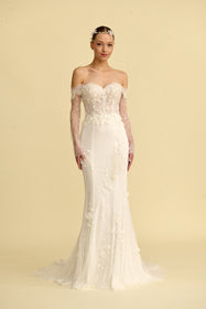 Load image into Gallery viewer, Romantik tasarımı, zarif dantel detayları ve modern çizgileriyle her gelin için özel olarak tasarlanmış A kesim, prenses ve balık model gelinlik koleksiyonu.