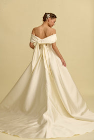 Load image into Gallery viewer, Romantik tasarımı, zarif dantel detayları ve modern çizgileriyle her gelin için özel olarak tasarlanmış A kesim, prenses ve balık model gelinlik koleksiyonu.