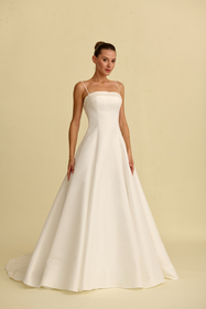 Load image into Gallery viewer, Romantik tasarımı, zarif dantel detayları ve modern çizgileriyle her gelin için özel olarak tasarlanmış A kesim, prenses ve balık model gelinlik koleksiyonu.