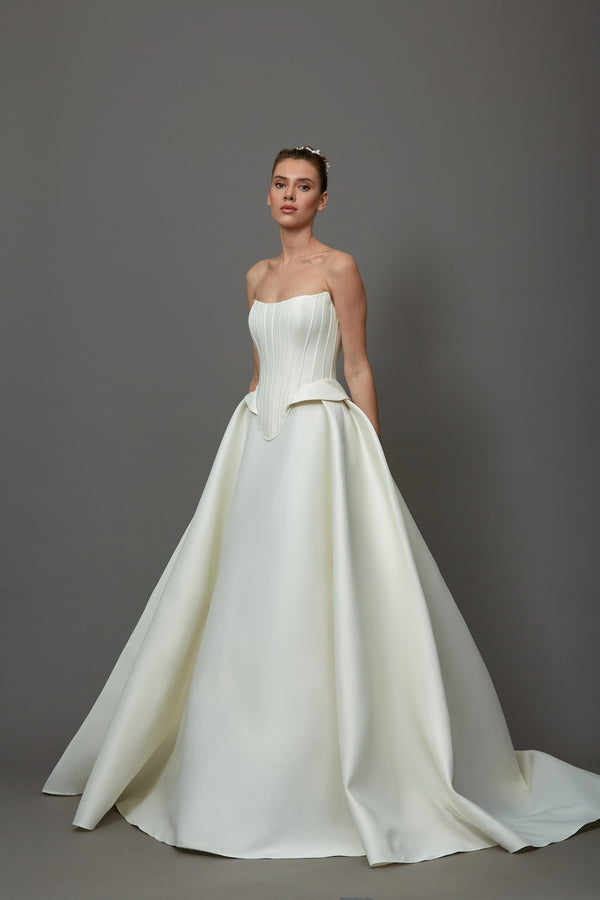 Akay prenses straplez gelinlik modeli modern korse detaylarıyla düğün gelinliği