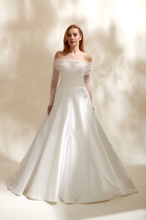 Akay straplez prenses model gelinlik, kabarık tül etekli gösterişli düğün gelinliği tasarımı