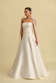 Load image into Gallery viewer, Romantik tasarımı, zarif dantel detayları ve modern çizgileriyle her gelin için özel olarak tasarlanmış A kesim, prenses ve balık model gelinlik koleksiyonu.
