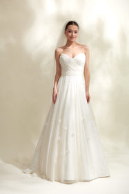 Load image into Gallery viewer, Akay romantik A form gelinlik, rahat kesimli şık düğün gelinliği
