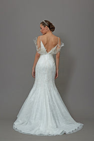 Load image into Gallery viewer, Akay askılı balık gelinlik modeli dantel işli düğün gelinliği
