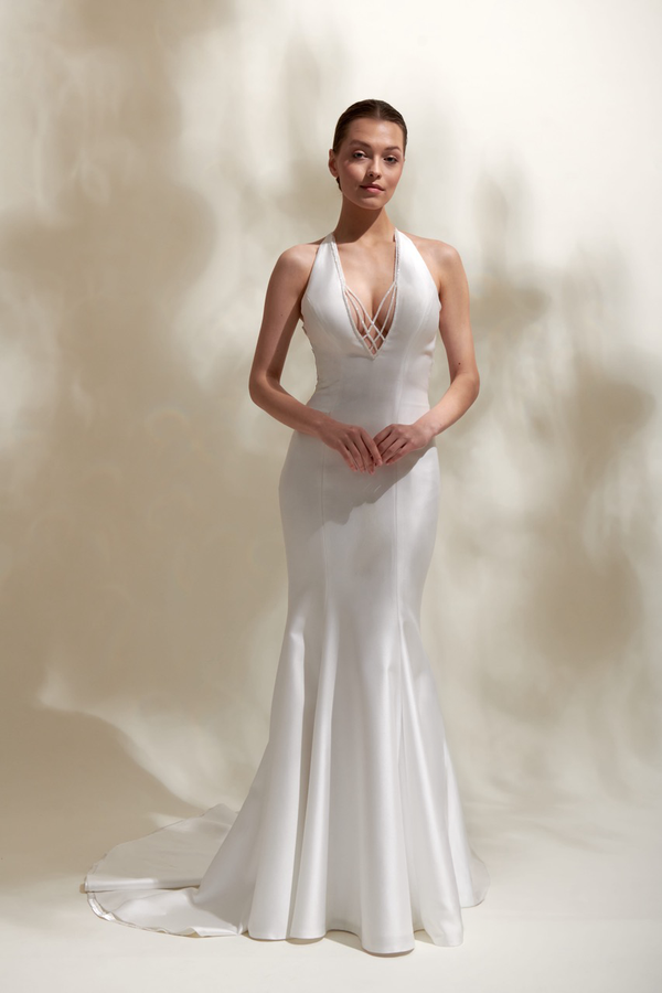 Akay dar kesim balık gelinlik modeli, şık ve sofistike bridal stil gelinlik