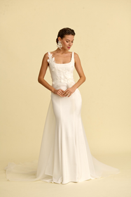 Görseli Galeri görüntüleyiciye yükleyin, Akay balık gelinlik modeli, vücuda oturan siluet ve zarif saten modern balık kesim gelinlik
