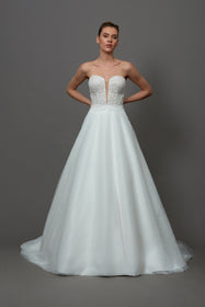 Görseli Galeri görüntüleyiciye yükleyin, Akay prenses kesim kabarık gelinlik, gösterişli tül etekli ve dantel detaylı klasik bridal tasarım
