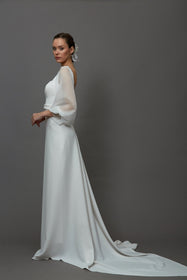 Görseli Galeri görüntüleyiciye yükleyin, Akay sade düz gelinlik, temiz hatlı ve şık minimalist bridal stil gelinlik modeli
