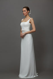 Görseli Galeri görüntüleyiciye yükleyin, Akay sade düz gelinlik, temiz hatlı ve şık minimalist bridal stil gelinlik modeli
