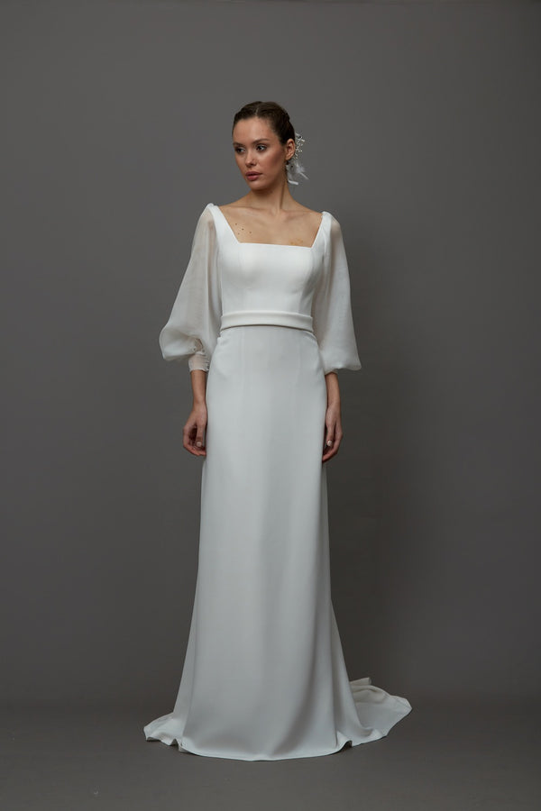 Akay sade düz gelinlik, temiz hatlı ve şık minimalist bridal stil gelinlik modeli