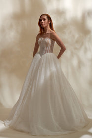 Görseli Galeri görüntüleyiciye yükleyin, Akay kabarık dantelli prenses gelinlik modeli, ihtişamlı kabarık etek ve zarif üst detaylarıyla düğün gelinliği
