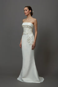 Load image into Gallery viewer, Akay balık gelinlik modeli, modern ve zarif straplez detaylarıyla düğün gelinliği
