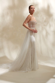 Görseli Galeri görüntüleyiciye yükleyin, Akay fit kesim balık gelinlik modeli, şık ve feminen siluetli düğün elbisesi
