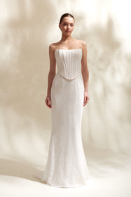 Görseli Galeri görüntüleyiciye yükleyin, Akay saten fit kesim balık gelinlik modeli, şık ve feminen siluetli düğün elbisesi
