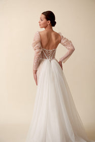 Görseli Galeri görüntüleyiciye yükleyin, Akay fit kesim balık gelinlik modeli, şık ve feminen siluetli düğün elbisesi
