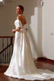 Görseli Galeri görüntüleyiciye yükleyin, balık gelinlik
